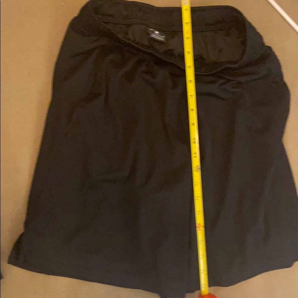Nike men’s dri fit shorts in black